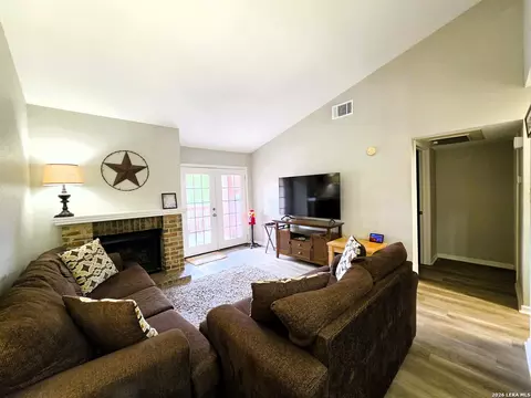 13018 Heimer Rd #1012, San Antonio, TX 78216