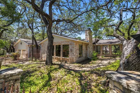 3243 Swandale St, San Antonio, TX 78230