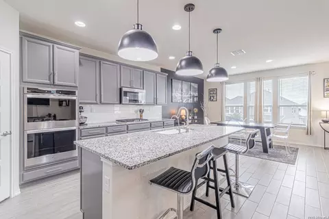 2102 Dalhart, San Antonio, TX 78253