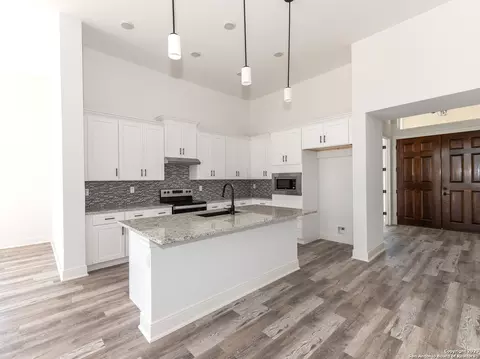 Kitchen - 101 Daniel Jackson, Blanco, TX 78606 photo 2 of 3