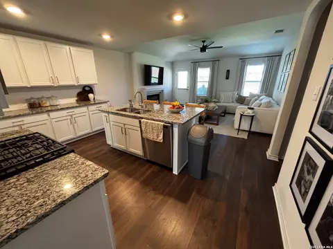 9607 Salers Spgs, San Antonio, TX 78254
