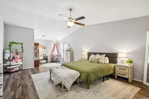 9711 Spruce Ridge Dr, Converse, TX 78109