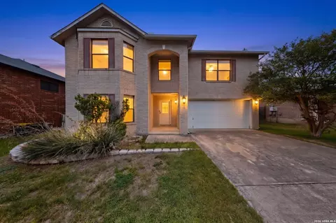 1652 Willow Top Dr, Schertz, TX 78154