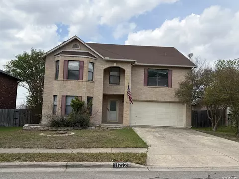 1652 Willow Top Dr, Schertz, TX 78154