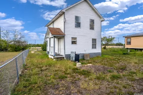 Exterior - 12160 Interstate 10, Converse, TX 78109 photo 6 of 9