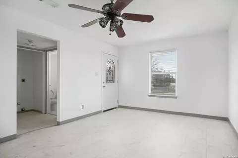 Living - 12160 Interstate 10, Converse, TX 78109 photo 2 of 5