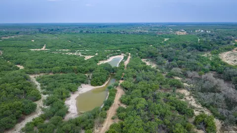 View/Area - 5797 Fm 3408, Cotulla, TX 78014 photo 12 of 17