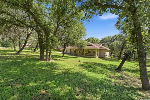 238 Deer Rdg, La Vernia, TX 78121