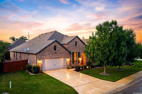 1144 Carriage Loop, New Braunfels, TX 78132