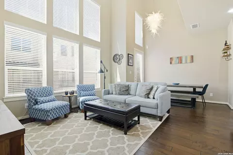 3831 Harry Wurzbach Rd #BLDG 4, San Antonio, TX 78209