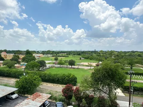 7039 San Pedro Ave #601, San Antonio, TX 78216
