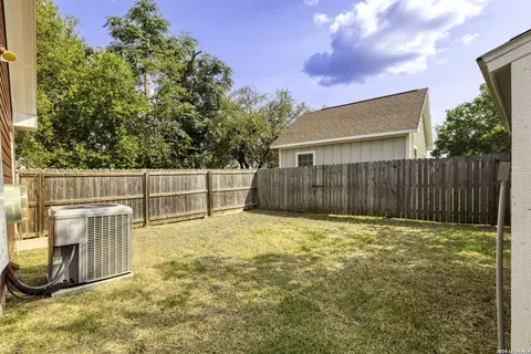 Exterior - 1628 Armstrong, Luling, TX 78648 photo 6 of 6