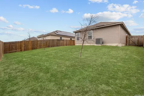 Exterior - 15311 Nest Jct, Von Ormy, TX 78073 photo 4 of 4