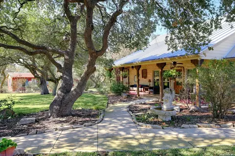 316 Go Away Rd, Blanco, TX 78606