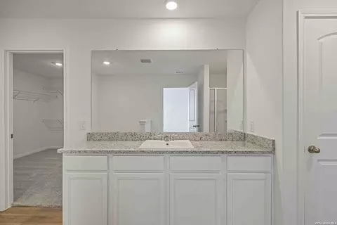 Bath - 3403 Warlow Br, Converse, TX 78109 photo 1 of 4