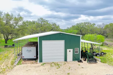 Other - 1407 County Road 761, Devine, TX 78016 photo 7 of 14