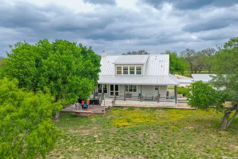 Other - 1407 County Road 761, Devine, TX 78016 photo 5 of 14