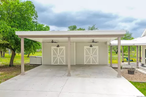 Other - 1407 County Road 761, Devine, TX 78016 photo 6 of 14