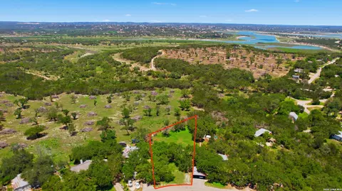 708 Royal Oak Dr, Canyon Lake, TX 78133