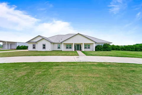 14646 County Road 756, Sinton, TX 78387