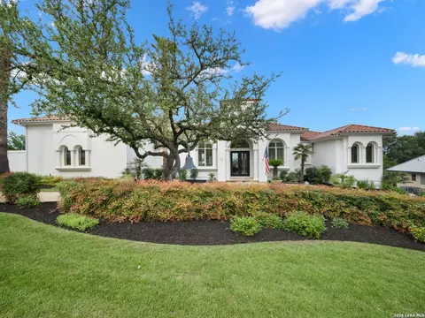 34 Galleria Dr, San Antonio, TX 78257