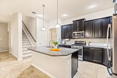 Kitchen - 8764 Stackstone, Schertz, TX 78154 photo 3 of 6