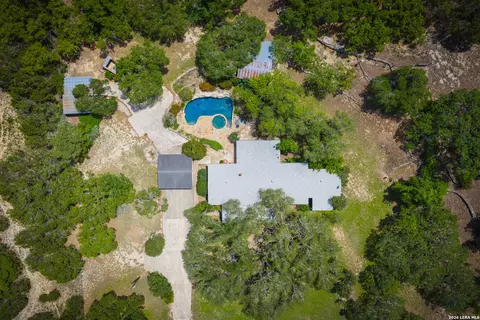 107 Sun Valley Dr, Spring Branch, TX 78070