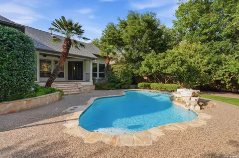 2810 Falling Brk, San Antonio, TX 78258