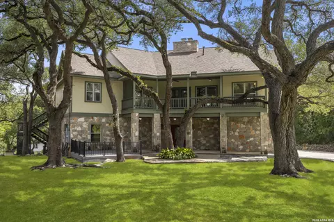 1245 Phantom Rider Trl, Spring Branch, TX 78070