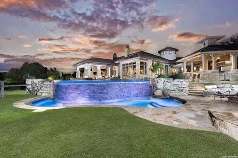 2428 Clubs, Boerne, TX 78006