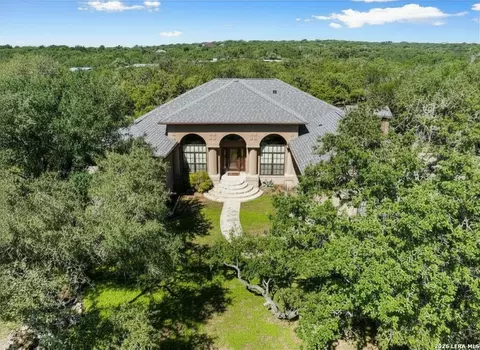 152 Pico Ct, San Marcos, TX 78666