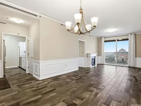 1 Towers Park Ln #1007, San Antonio, TX 78209