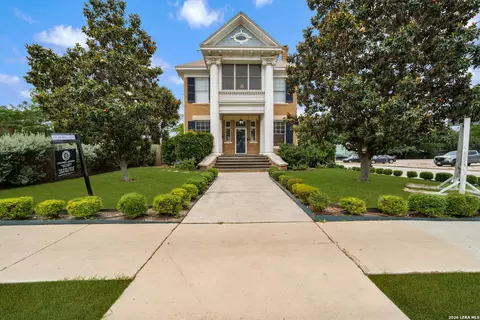 623 Augusta, San Antonio, TX 78215