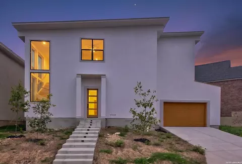 24318 Canyon Row, San Antonio, TX 78260