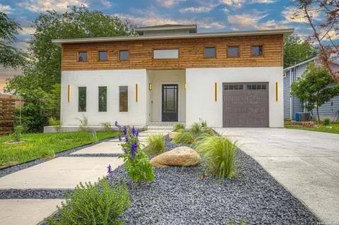 455 S Hackberry Ave, New Braunfels, TX 78130