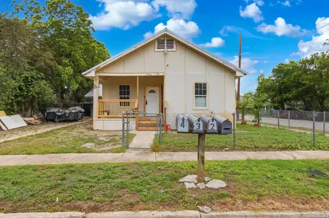 1021 Center St, San Antonio, TX 78202