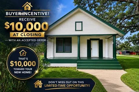 804 Commerce St, Pleasanton, TX 78064