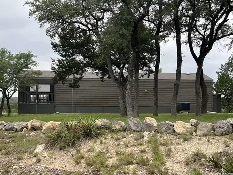 333 Spanish Oak, Bandera, TX 78003