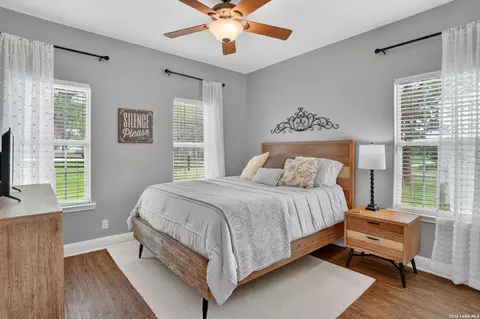 Bedroom - 1899 Sunflower, Luling, TX 78648 photo 3 of 5