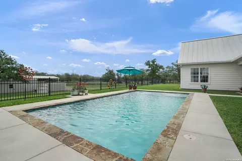 Exterior - 1899 Sunflower, Luling, TX 78648 photo 7 of 12