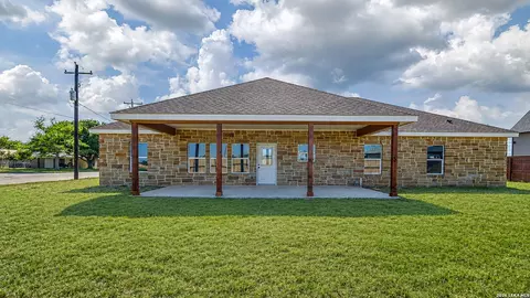 Other - 2 Hope Pl, Uvalde, TX 78801 photo 11 of 11