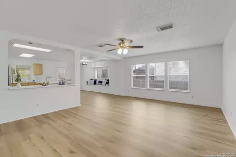 7906 Swindow Cir, Converse, TX 78109