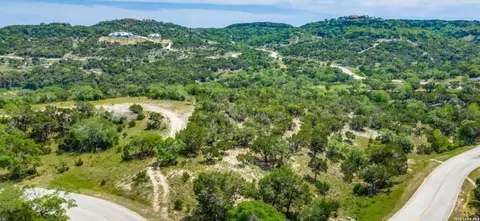 239 Estancia Ln, Boerne, TX 78006