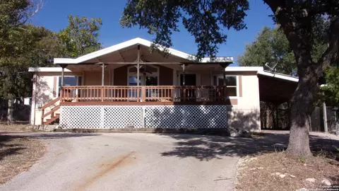 252 Sir Winston Dr, Canyon Lake, TX 78133