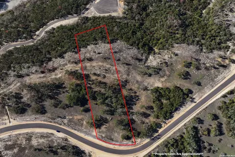 1837 Paradise Pkwy, Canyon Lake, TX 78133