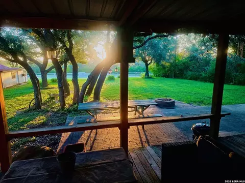 6203 Fm 673, Beeville, TX 78102