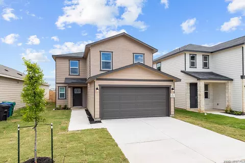 950 Bull Boat Ln, San Antonio, TX 78221