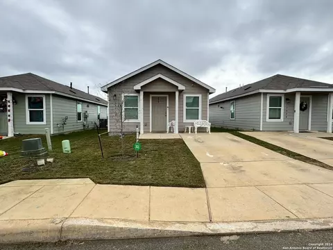 13918 Llama Pl, San Antonio, TX 78252