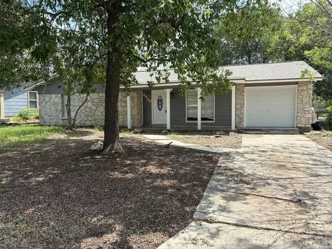 4426 Desert View Dr, San Antonio, TX 78217
