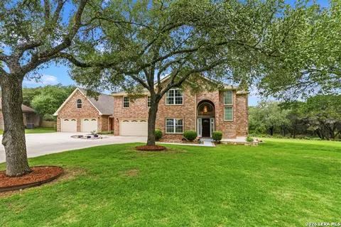 51 Hunters Point Dr, New Braunfels, TX 78132